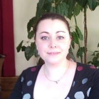 Emilie Quennessen Email