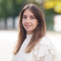 Ilona Petit Email