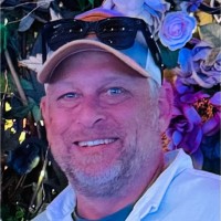EssilorLuxottica Employee Ryan Schiro's profile photo