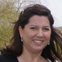 Sandra Saavedra Email & Phone Number