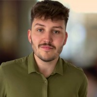 Isla Health Employee Elliot Martin's profile photo