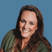 Nichole Holze