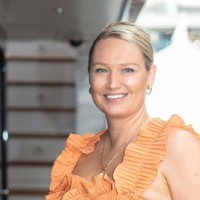 Worth Avenue Yachts Employee Laura Yager's profile photo