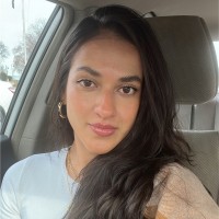 Isis Rauso Email