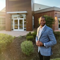 Seasons 52 Restaurant Employee Sherard Holland's profile photo