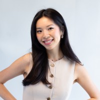 CaitlynMinimalist Employee Sophia Vo's profile photo