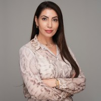 Email e telefono di Nadine Bayan