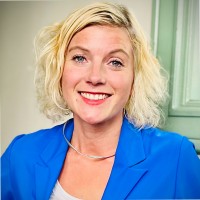 Elin Arnell Email