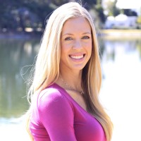 Platinum Realty Group Employee Courtney Kanute's profile photo