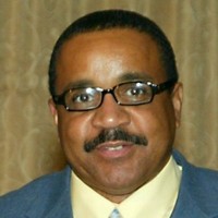 Elton Moore E-Mail & Telefonnummer