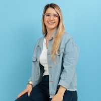 Monica Castaño Velez Email
