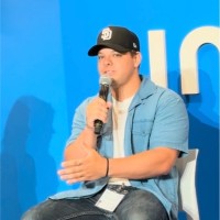 Gustavo M. Email