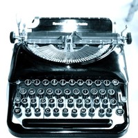 Amy Jackson Email