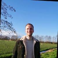 Hans van Essen Email