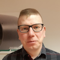 Matti Hellström Email
