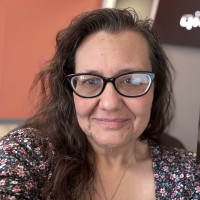 Linda Gruber Email & Phone Number