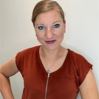 Nici Thompson Email