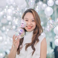 Clé de Peau Beauté Employee Rita Wong's profile photo