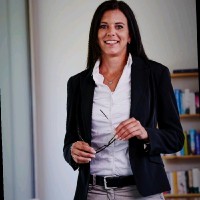 Alexandra Naef Email