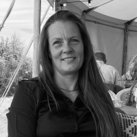 Camilla Breck Email