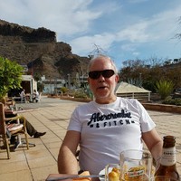 Lennart Schütt Email