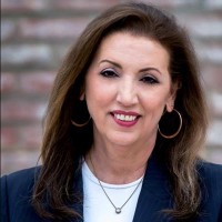 Merrill Lynch Wealth Management Employee Debra Kramer's profile photo