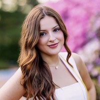 Realm Employee Noelle Waldron's profile photo