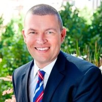 E-mail e número de telefone de Todd Roberts