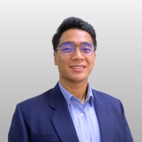 Umar Qayyum Email