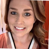 Mission Pet Health Employee Amanda Sinclair's profile photo