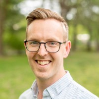 Øystein Bakke Email