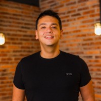 Azos Employee Raul Lobo's profile photo