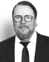 Thorsten Stranegger Email