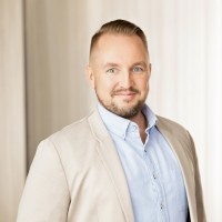 Teemu Peltomäki Email