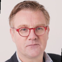 Sander van Den Broek Email