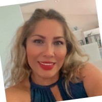 Ursula Thomas Email