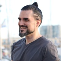 Spines.com Employee Yehuda Niv's profile photo