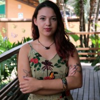 Thaís Carvallet Queiroz Email
