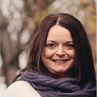 Leanne Perry Email
