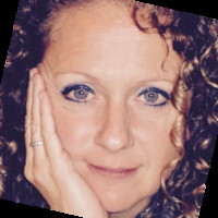 Cristina Pizzutti Email