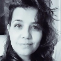 Romana Antunes Email