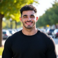 Renlar Employee Luke Traina's profile photo