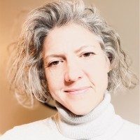 Leslie Frere Email & Phone Number