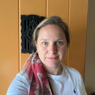Club Z Employee Brie Hanni's profile photo