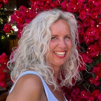 Ryanne van der Pal Email & Phone Number