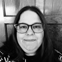 Kati Uhl Email & Phone Number