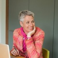 Skillfluence Employee Evelyn Simpson's profile photo