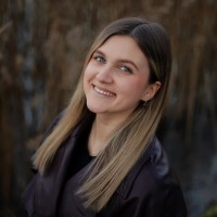 EASY SURF Employee Laura Szafran's profile photo