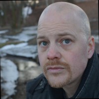 Linus Holmberg Email
