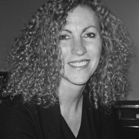 Kirsten Smith Email & Phone Number